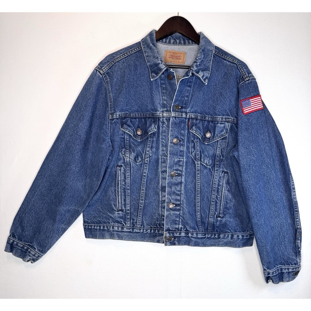 80s Levi's Type 3 Denim Trucker Jacket Men's Size 48, XL US flag Patch 7056-0216